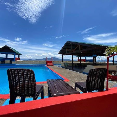 Napo Beach Resort Maripipi 外观 照片